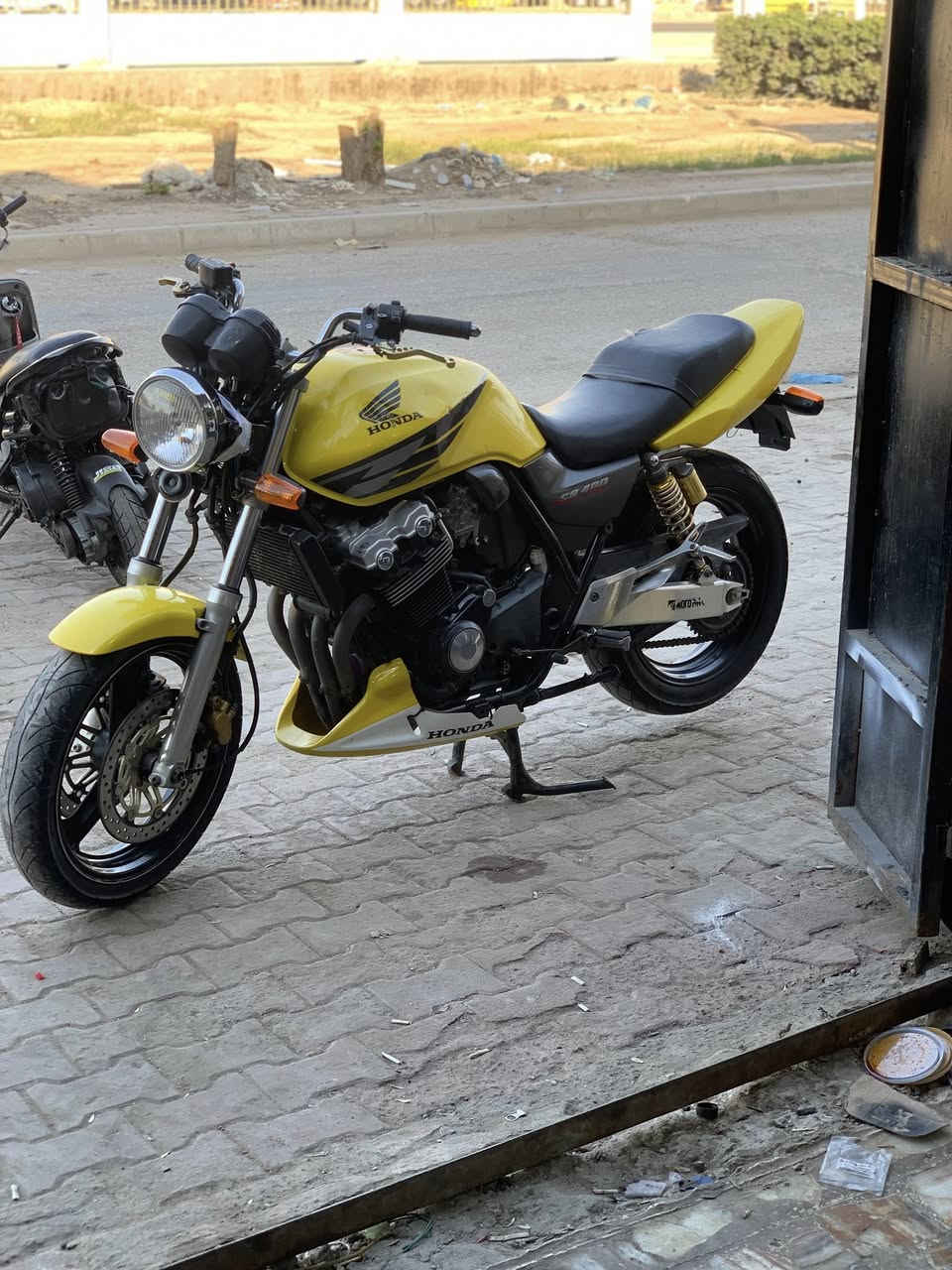 سلام عليكم سيبي400جيل الثاني كفاله عامه كابريتر ممفتوح جيب فيتر وتعال افحص نكره بكل وقت مكاني ميسان شراي اتصل ماعندي مجال ارد عل خاص ***********
