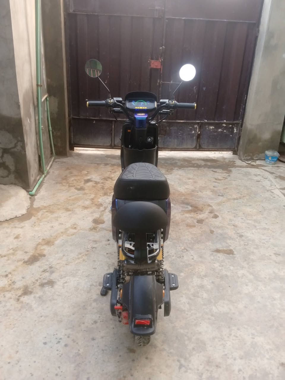 بايسكل شحن ار 9 للبيع السعر 450 وبي مجال بدياله بعقوبه
هذا رقمي***********
