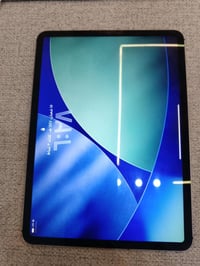 ايباد ١١ برو • ٢٥٦ • فيس ايدي متوقف