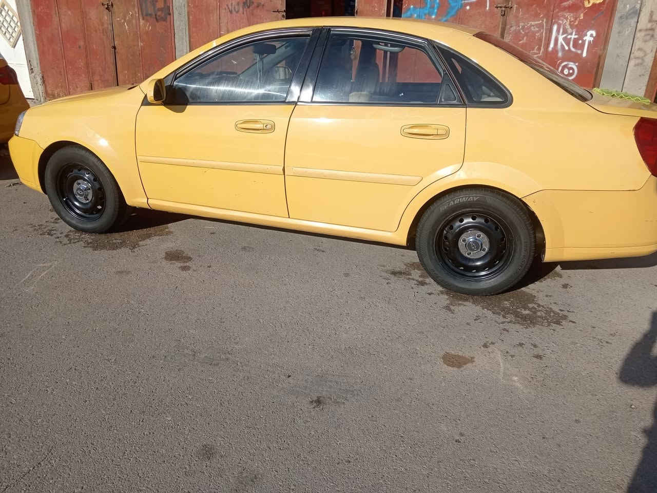 سلام عليكم اوبترا للبيع موديل 2010 واسط قضاء العزيزية السعر 65 وبيه مجال الاستفسار ***********
