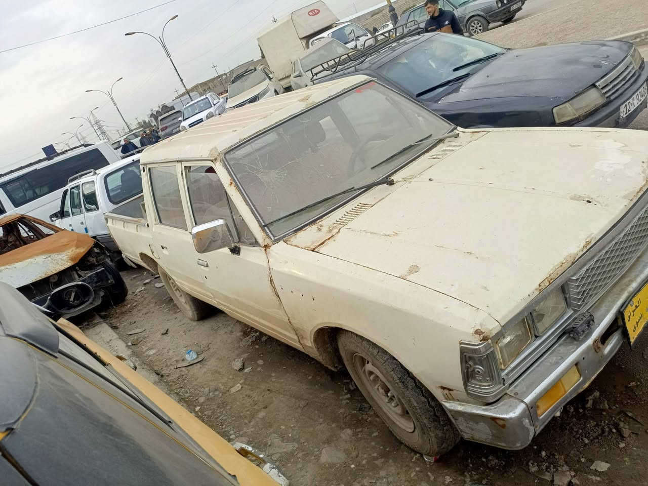 السلام عليكم ورحمه الله ،،،
بيك اب ، دبل قماره ،،، ابيض 1980
رقم قديم ،،، شرط التحويل من الشرعي
السيارة شغاله ،،، محرك وكير اصلي 
اطارات الامامي جدد ،،، الاطارات خلفي نص عمر
كوبون بنزين ،،، 
العنوان ،، موصل معرض الغدير سايدين البراوي 
تلفون ،،، *********** ،،،،
السعر ,,,,12,,,,
