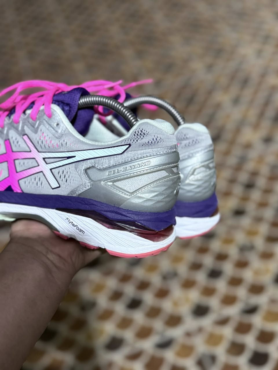 ازيكس اسم ملبوس
يلبس 43 او 43 ونص
يلبس طول القدم 27 ونص
يوجد توصيل


**إذا كنت صاحب هذا الإعلان وتريد حذفه لأي سبب، رجاءا أرسل رسالة إلى الدعم الفني**