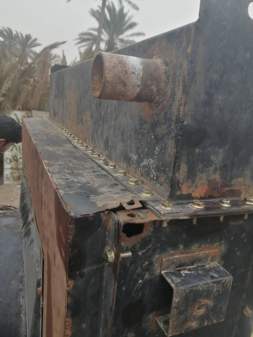 مولده لبيع كمنز 24ولف راس توليد 300كيفي طبكه سكانيه دبل بوربرين راديتر جديدة مولده سندر مامفتوحه موجوده بابل مولده بيه خيط بخار قليل شاصي عالي جاهز ***********
