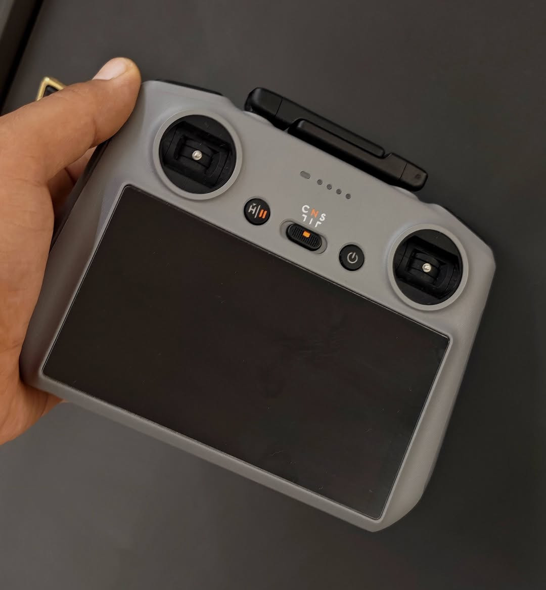 السلام عليكم
للبيع درون dji mini 4 pro
 fly more combo
نظافة 100٪
كل ملحقاتهة موجودة بدون اي نقص
السعر خاص او اتصال
***********
***********
