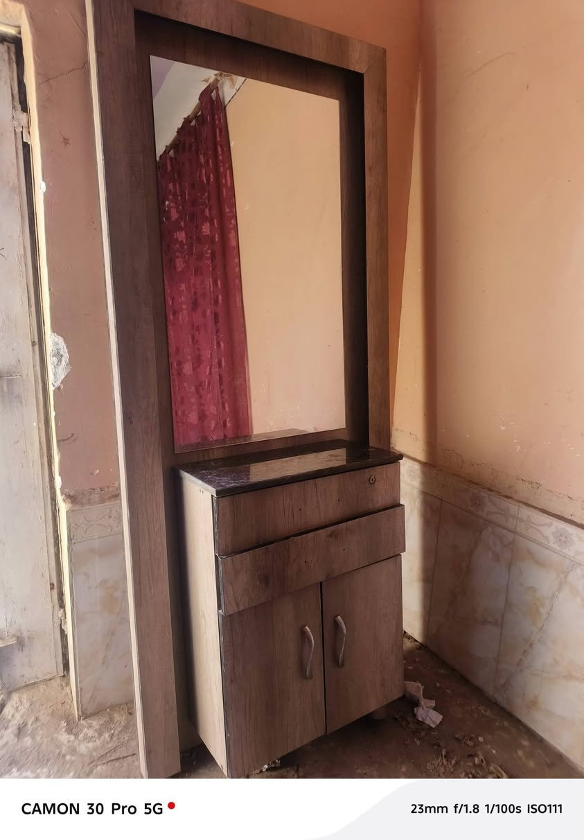 سلام عليكم مرايه بسعر مناسب السعر خاص المكان ناصرية سيد دخيل‏‪***********‬‏
