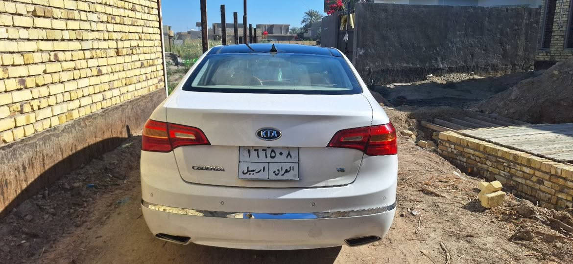 ٢٠١١ فول مواصفات 
وارد خليجي دوش 
مكاني الحله 
رقم التلف*********** $ 
99$وبيه مجال 
الحادث قطعه وحده جاملغ فقط جهة السائق
