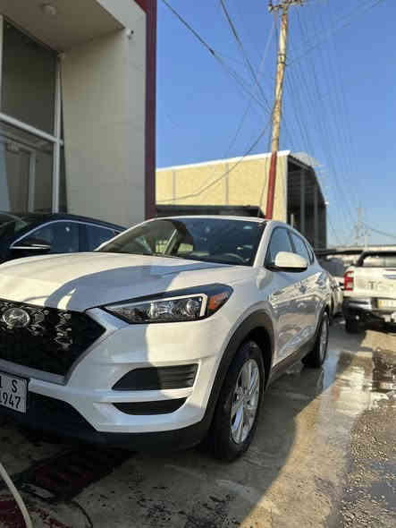 سلام عليكم توسان وارد امريكي موديل 2021 ماشية 11الف سيارة حلوه ونضيفه سونر موجود مضبوط %100 العنوان بغداد السعر190$ الشراي يتصل ***********
