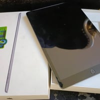 ايباد 9 • مغلق ايكلود • ٦٤