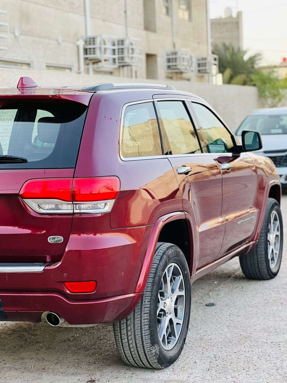 السلام عليكم
جيب اوفر لاند 2019 كلين تايتل
اعلى فئة بالجيب
بنوراما
مري شفط
ماشيه ٥٠ الف
رقم بغداد باسمي على ايدي جناي
جاهزة بدون نقص
لون الداخل مميز جوزي غامق
فقط جاملغ مرشوش الايمن بدون فتح كلير
بغداد البنوك 
السعر 250
☎️ ***********
