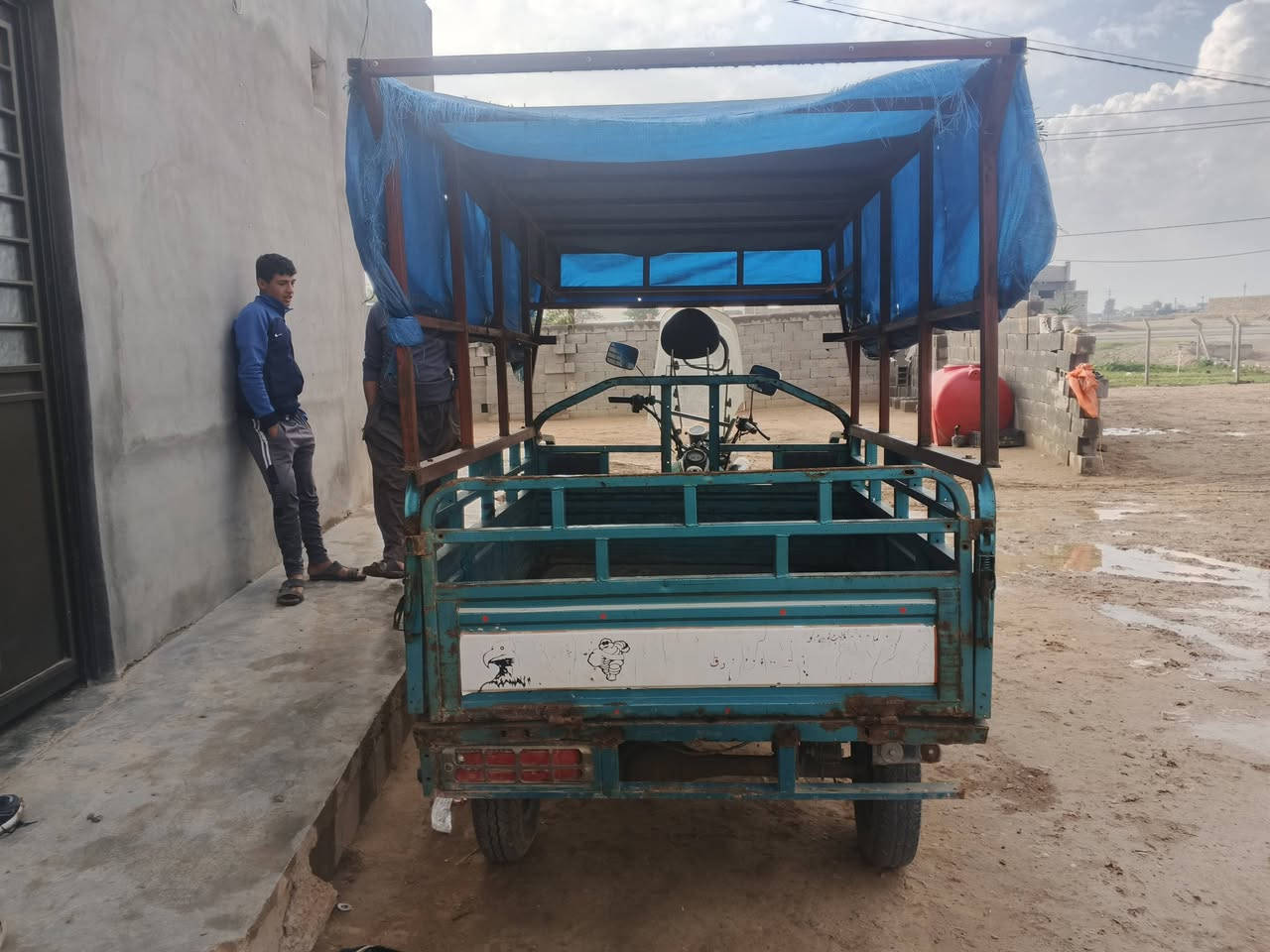 سلام عليكم ستوته فحل  للبيع موديل 20 السعر 800 بيه مجال رقم ***********
