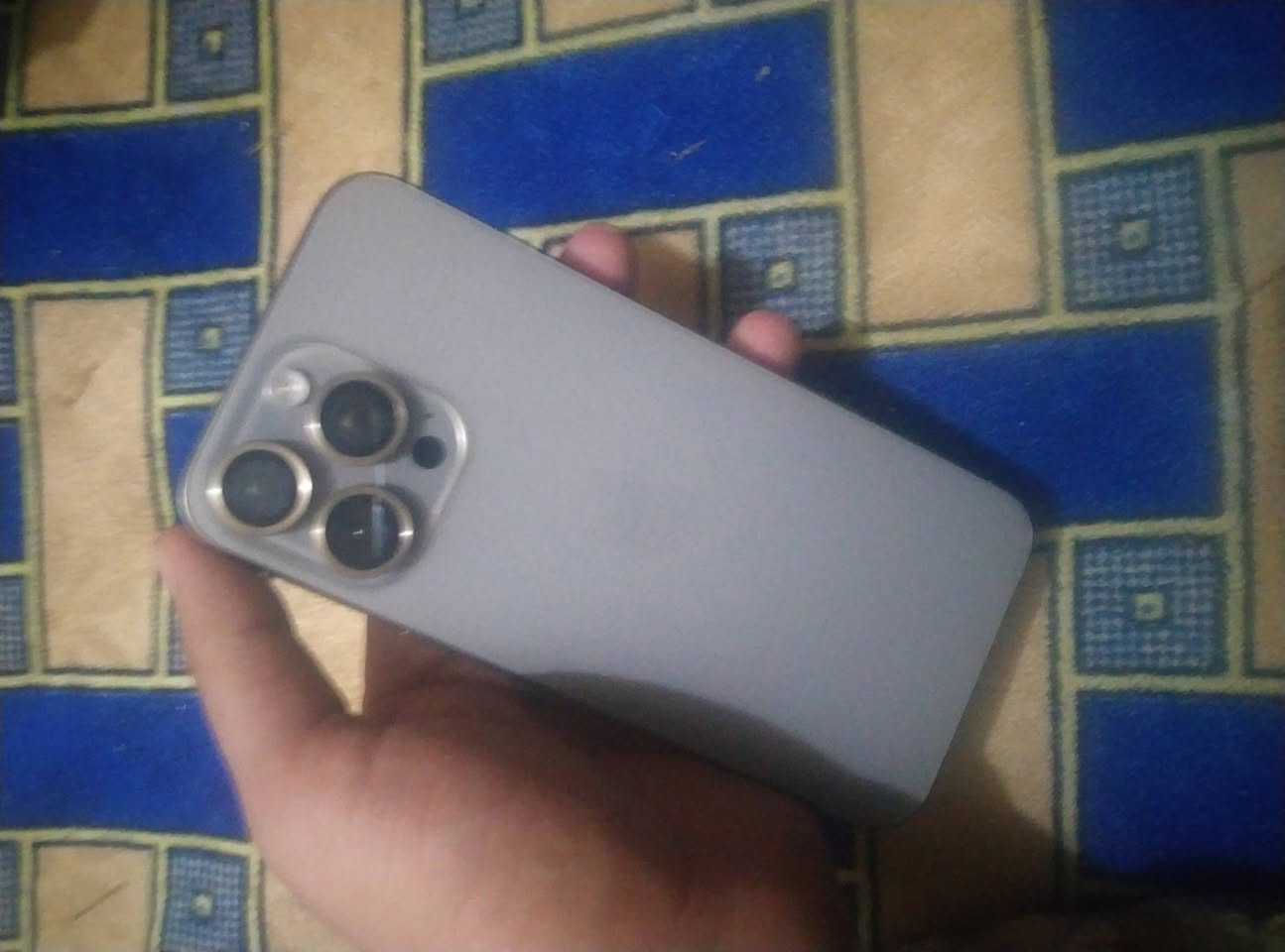 15 برو ماكس مستبدل شاشه وفيس ايدي واكف باقي كله مكفول بطاريه 88 ذاكره 256 عنواني بغداد مدينة الصدر سعره 650 وبي مجال ***********
