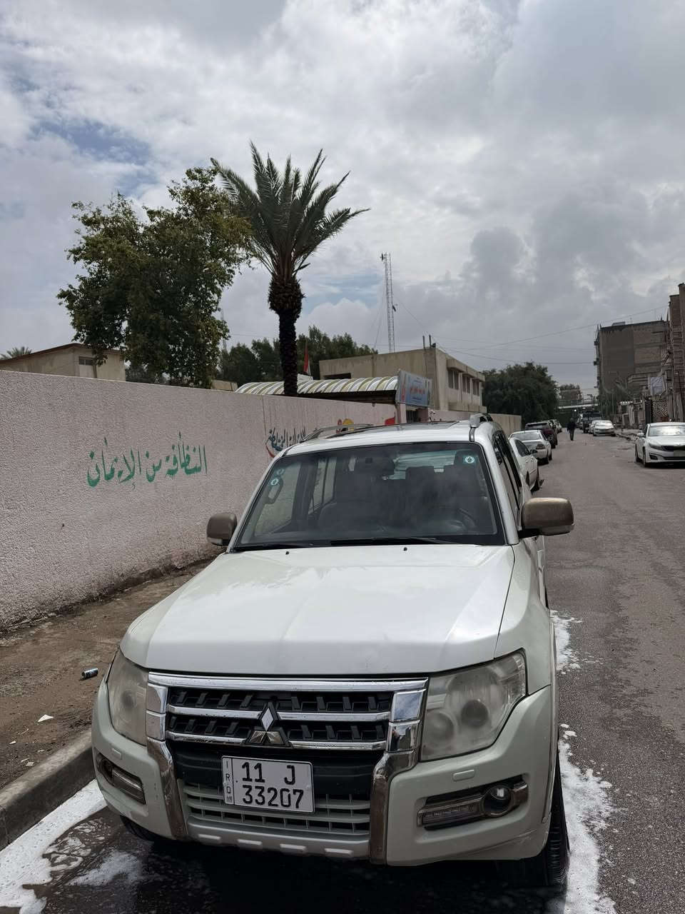 باجيرو خليجي  2009 حبتور فول مواصفات فتحه شاشه دمام. كراسي 2 كهرباء  7 راكب كشنات و ارضيه مدوشمات    
رقم بغداد الجديد  باسمي سنويه وهزه كلهن جدد 
محركها 6 سلندر ناعم كير بلادي تبريد ثلج 3 قطع 
بيها صبغ اقل من احزام سونر 👇
عندي فديو توضيحي الها 
(قماره و صندوق و خاملغ خلفي و 4 تكم و دعاميه هذني بدون صبغ )
بجم و حوض نظيفات 
سياره حلوه مرتبه  جاهزه صدر جديد
سعرها 102 بيها مجال حك جيه  ب عافيه على ياخذها 
بيع نقد لا قسط ولا مراوس
شارع فلسطين. ***********. 📞
