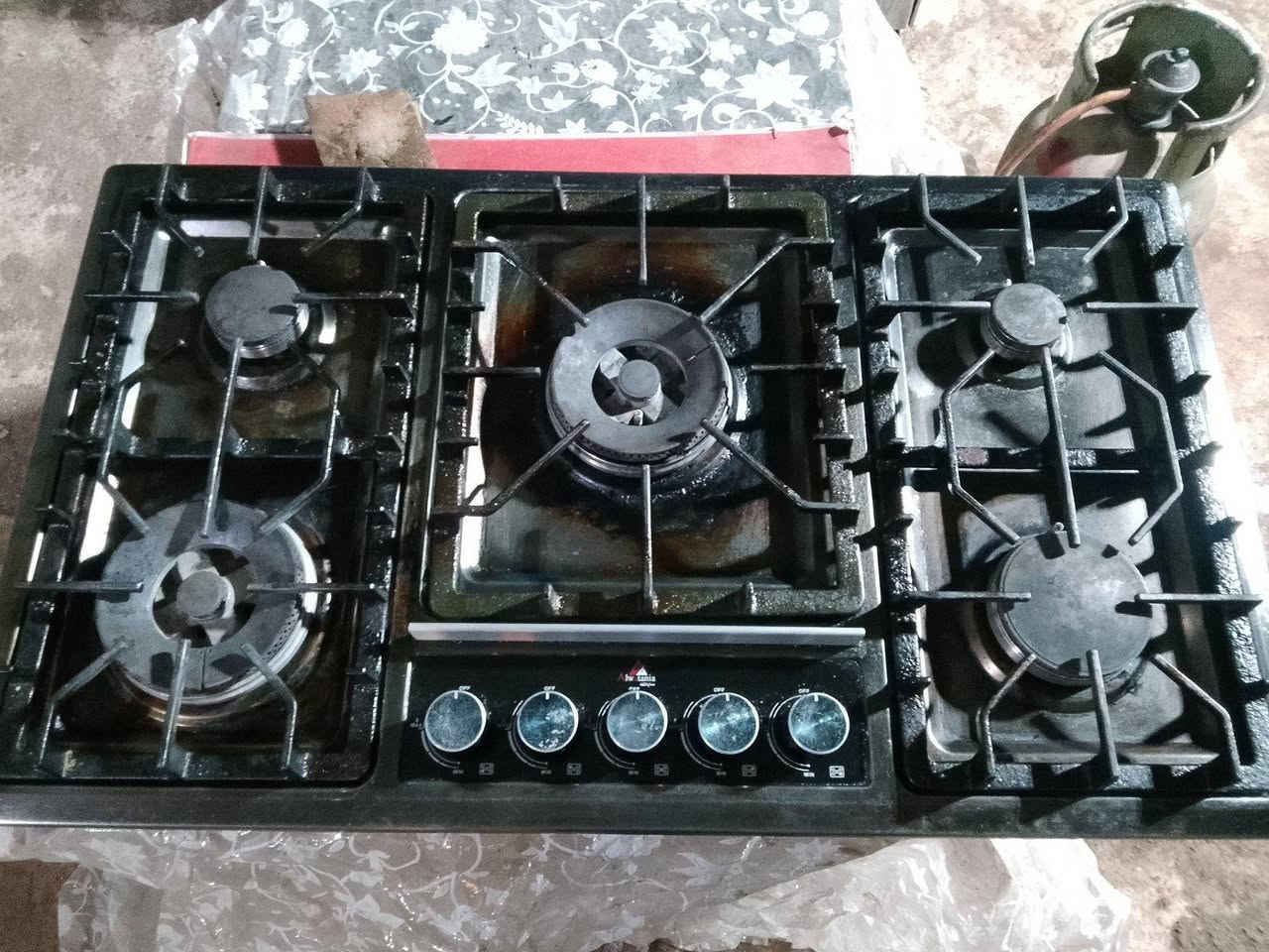 قفل 15 الف طباخ منضدي
يارمجه الشـــرقيه الاولى 
شغال كامل  
يحتاجلو تنظيفات فقط
***********
*********** موصل, نينوى
