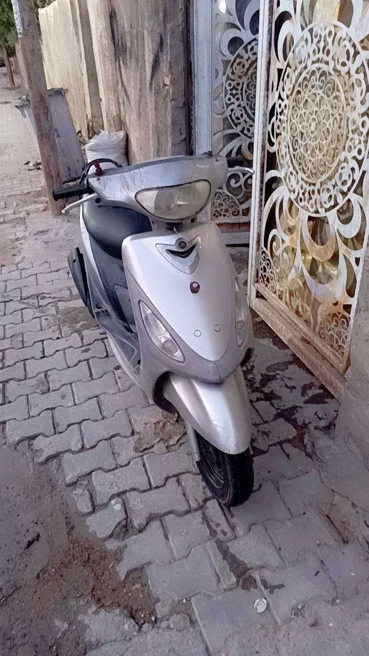 سلام عليكم دراجة منغولي 120 للبيع او مراوس دراجة كاملة مكينة خرسة بلادي كفرات اصلية حطيت صورة مكينة بل منشور  كهربائيات دراجة نقصة بس راجز مال سلف فقط 425 بيعة مجال قليل المكان دورة المكانيك هاذة رقمي *********** بي وتساب
