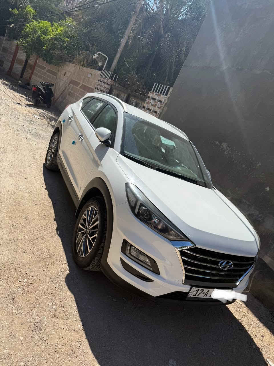 السلام عليكم توسان مديل2019  محرك 2000  رقم مثنى بسمي ماشيه 65 الف كراسي كهربا فول تحكم ستيرن شاحن وايرليس ثلاجه جمجمه وباقي المواصفات معروفة  السنوية جديدة
السعر205.       ***********
