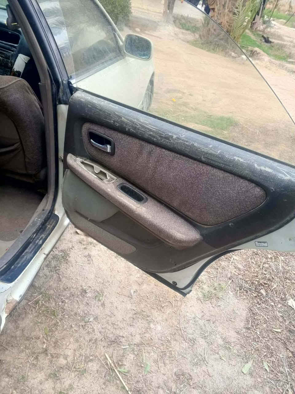 سلام عليكم مارك ٢٠٠٠ كصه جنطه وقماره رقم واسط مكينه وكير نظيفات سياره كامله وحلوه مكاني العزيزيه  ***********
