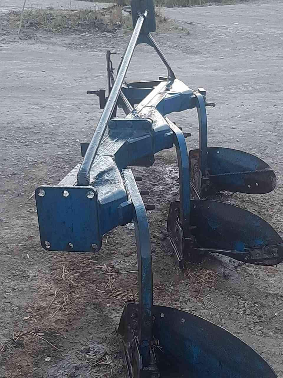 السلام عليكم فدان ناردي أبو الطير مستعمل نظيف للبيع المكان الصويرة لاستفسار اتصل ***********
