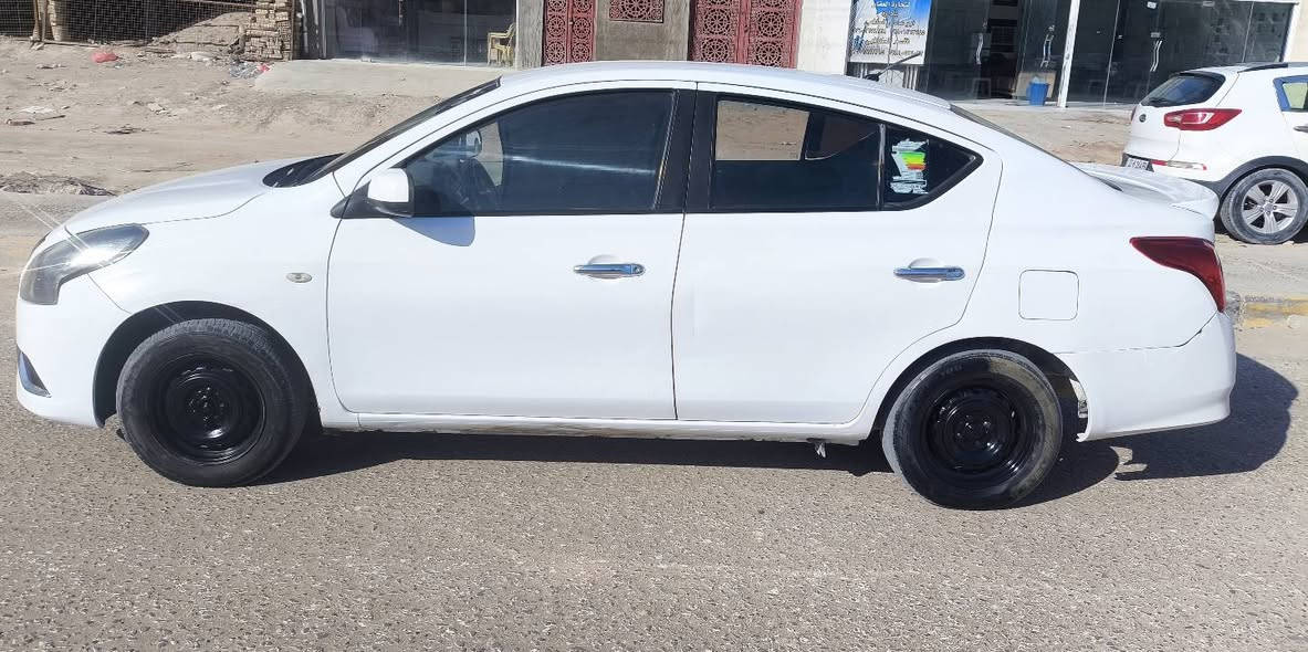 نيسان سني موديل 19 هندي قطعتين وشوية من الجاملغ الخلفي ايمن صبغ إثر ضربة بلجنطة وباردات تفاصيل اكثر خاص او اتصل *********** السعر 88
