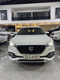 ام جي • ٢٠٢١ • ابيض