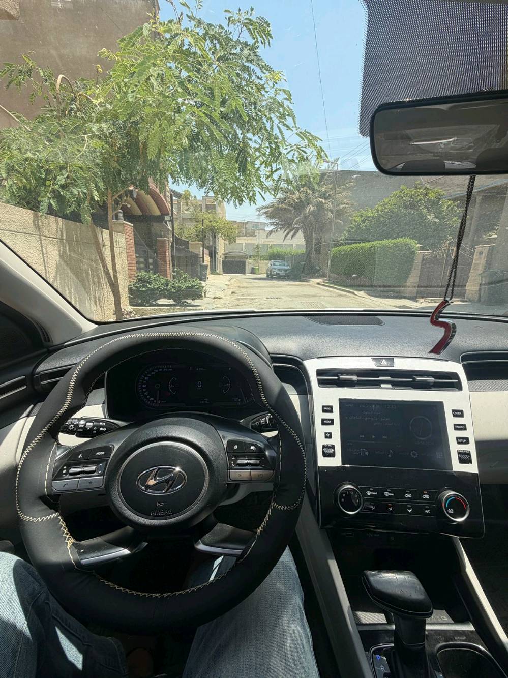توسان ٢٠٢٣ للبيع السعر ١٩٣
مكفولة من الصبغ مكان السيارة بغداد رقم الهاتف ***********