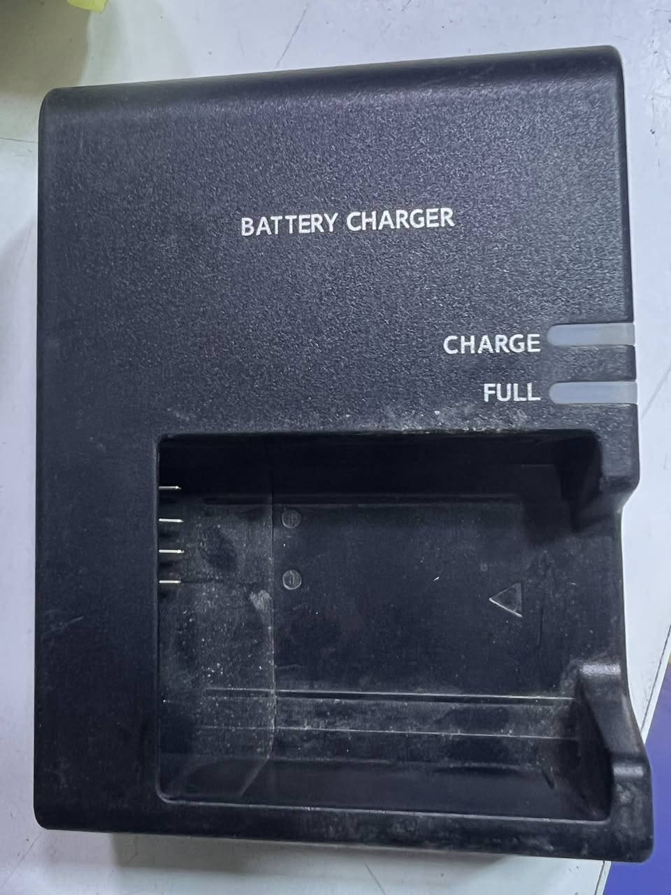 شواحن كانون ونيكون بطاريات
بسعر مناسب تواصل خاص


**إذا كنت صاحب هذا الإعلان وتريد حذفه لأي سبب، رجاءا أرسل رسالة إلى الدعم الفني**