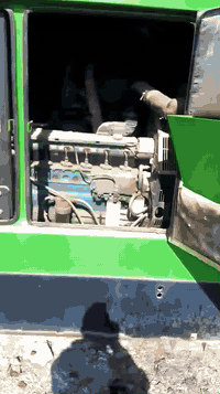 مولد للبيع 250 كيفي 550 امبير للاستفسار الاتصال على الرقم 07721877148