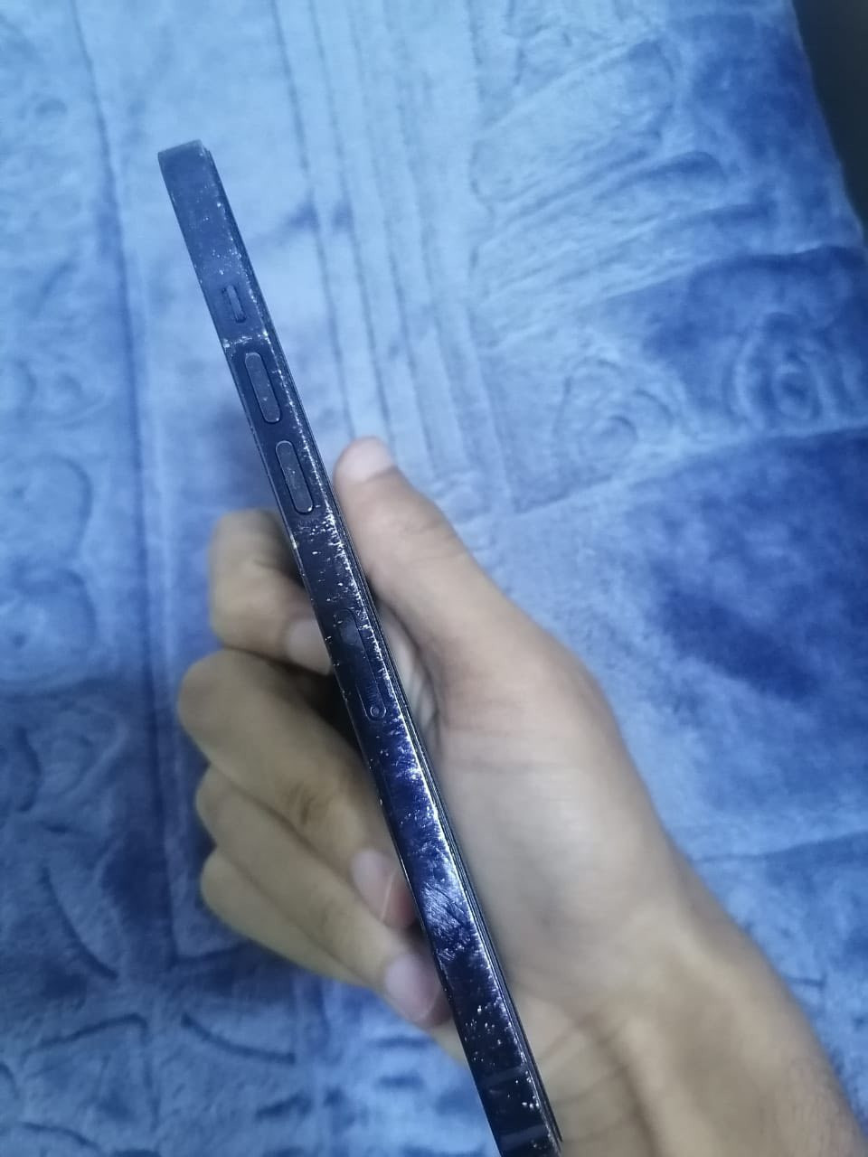 ايفون ١٢ برو ماكس
مستبدل شاشه اصليه
بطاريه ٨٢ بلادي 
ذاكره ١٢٨ 
بيه فطر بالضهر ما ماثر 
السعر ٢٣٠ وبي مجال حك جيه


**إذا كنت صاحب هذا الإعلان وتريد حذفه لأي سبب، رجاءا أرسل رسالة إلى الدعم الفني**