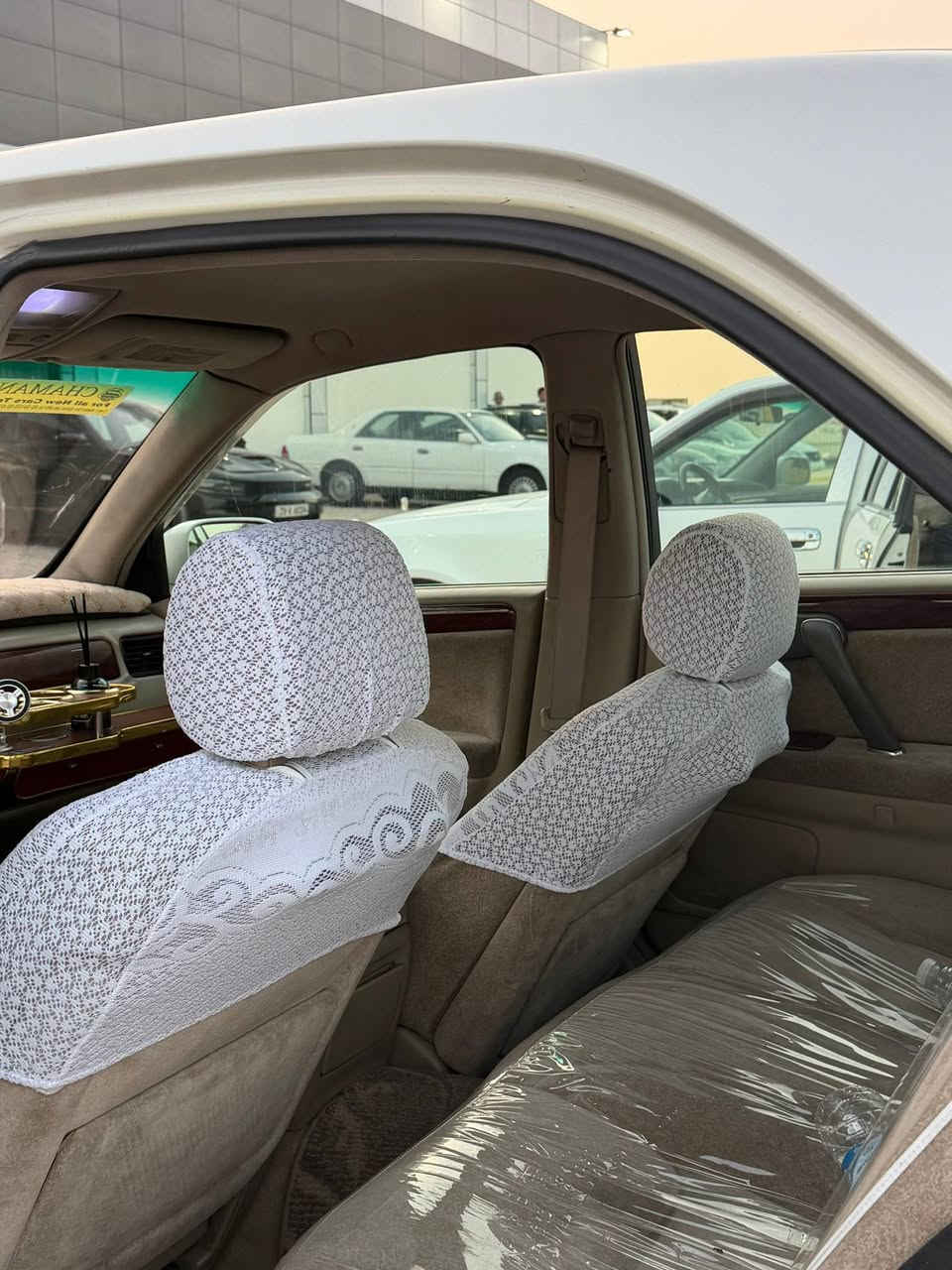 سياره ملكه تويوتا للبيع موديل 2000 محرك ديفور 3 دكم كفالة عامه من اصوليات نقل جثه من الكصه رقم نجف انكليزي باسمي مداور ثاني يوم سنويه لغاية 31 صبغ عام للجماليه كامل مواصفات بدون فتحه السعر 125 وبيها مجال الاستفسار اتصال او واتساب رقم *********** العنوان الديوانية/ الشاميه
