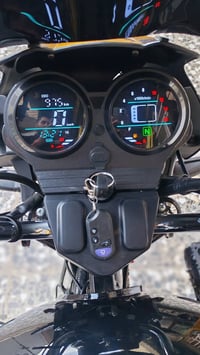 دايوان كلاسك مديل٢٥ سويج عدد٢ سجينه بصمه عدد٢ تشغيل عن بعد دراجه ماخذه...