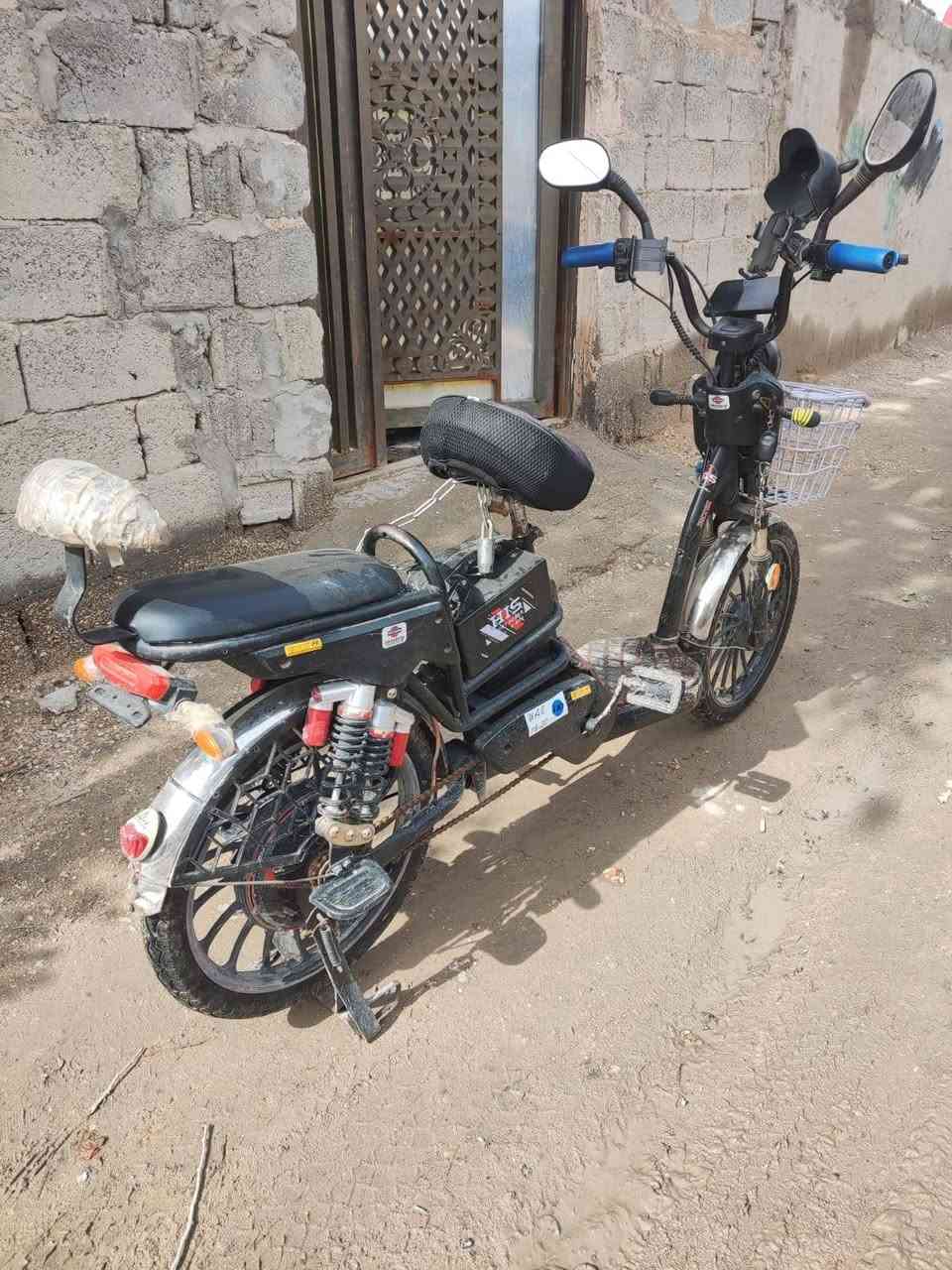 بايسكل شحن للبيع بصمه موديل 2025 عدد البطاريات 4 نظيف كلش سعره 350 وبي مجال للتواصل ***********4
