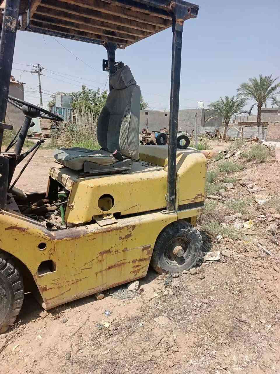 رافعه طنين ونص محرك 4بستم  ابيعك كوم حديد الانبار حصيبه الشرقية***********
