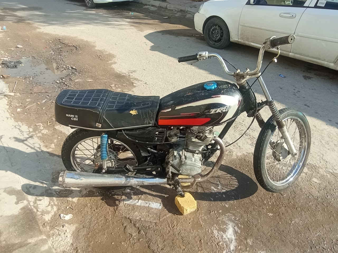 السلام عليكم ايراني للبيع جاهزة الدراجة مكينة مفتوحة مجفتة مرة وحدة ادوات الدراجة اكفلها من السرقة شرط دراجة جاهزة سعر 225 وبيها مجال شراي 
التواصل/***********
*********** اتصل وبالخدمة
