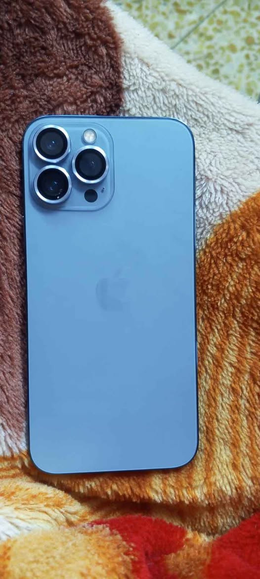 ايفون 13بروماكس مبدل شاشه وبطاريه جهاز نضيف مكاني شهداء العبيدي ‏‪0772 561 3500‬‏ بغداد, العراق
