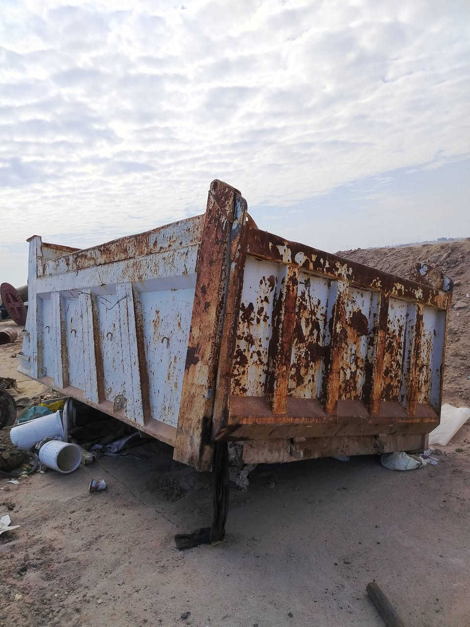 ثلاث بديات للبيع ***********
