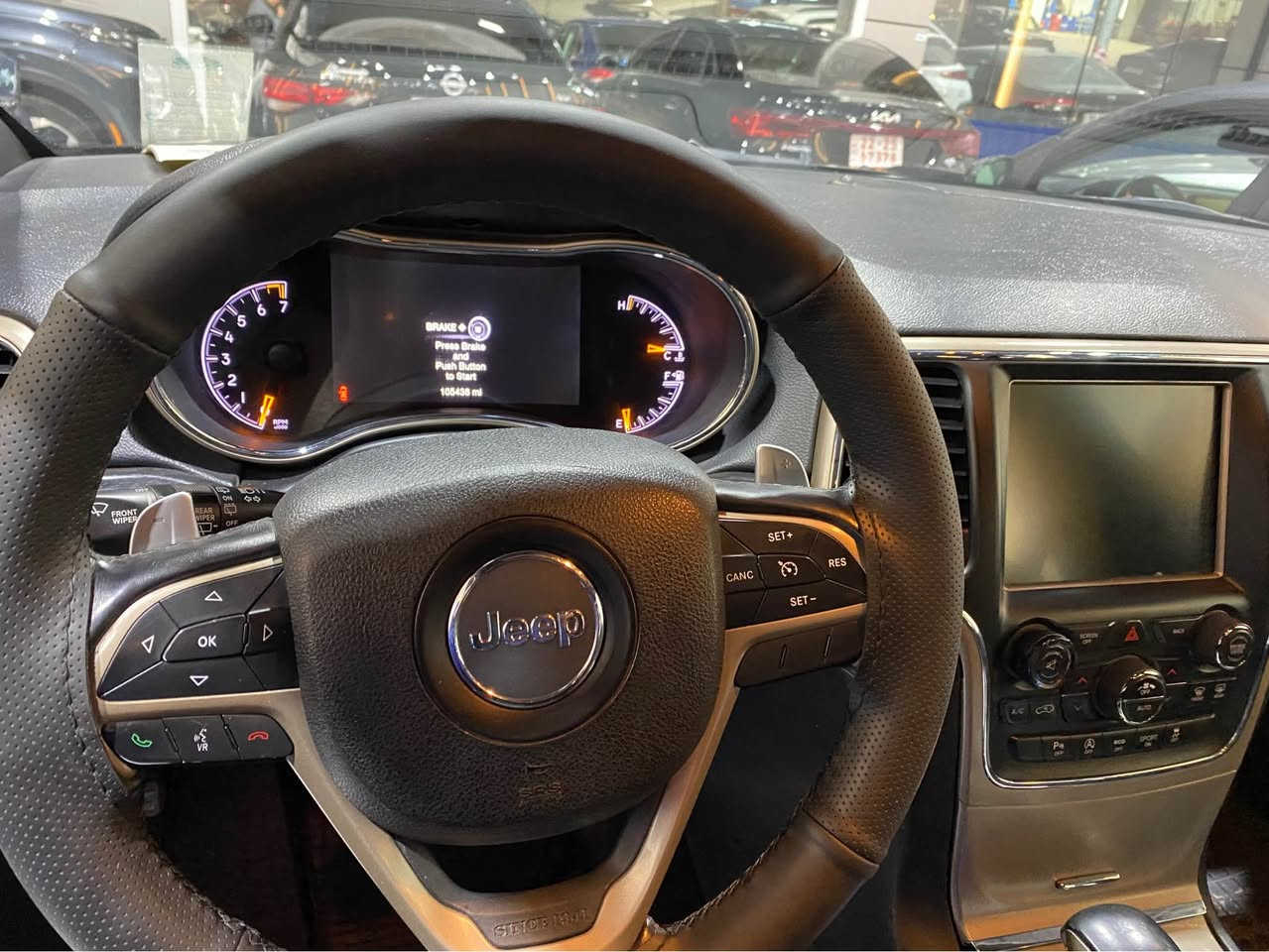 سلاف جيب لاريدو موديل 16 رقم سنوي جديدن كير مكينه تبريد ابشرط 
سياره كلين بي سبخ بي تعديل مواصفات لاريدو 
سياره 100 ياب ريفه جوي حساس ئيكو سبورتي 
رادار 3 كير شاشه مه زنه كيج الكترونيه كوشن كاهره بايه 
دبل اكسل 4+4 مكينه 6 مرخوبه سياره يا ماله ئيك ده سته سعر 193 بيجه ك مجال رقم مبايل *********** دهوك, العراق
