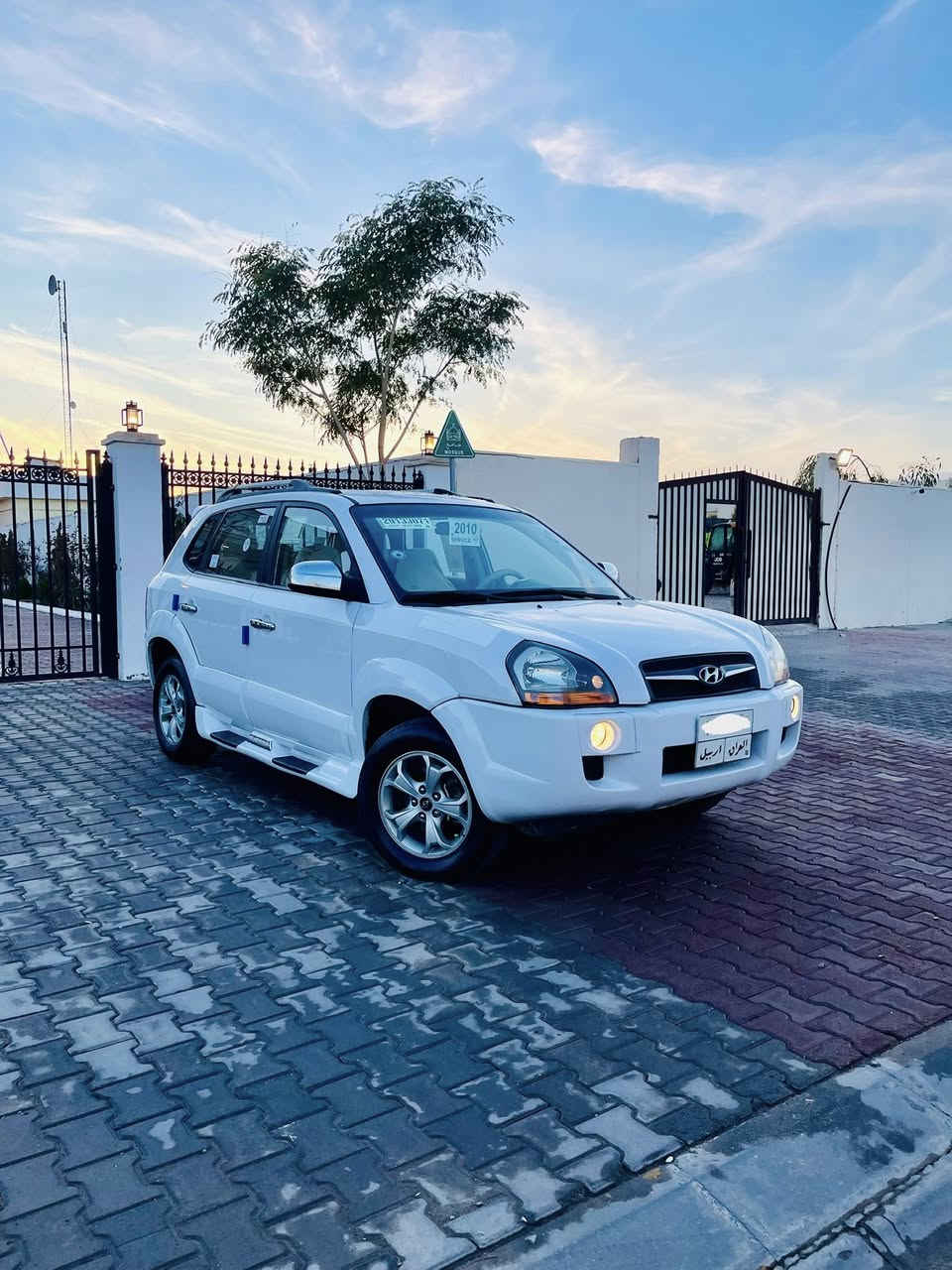 ياالله ..السلام عليكم… توكسان 2010 خليجي ابيض
للبيع ...نقد...بسعر 113$اعتذر عن الاقساط والوعده
هونداي توسان 2010 خليجي شركه البخيت
لون ابيض ثلجي المرغوب
محرك 200/ 4 سلندر دووش المرغوب بدون عيب
كير  اوتوماتيك بدون عيب

داخل صحراوي لونين المرغوب
شاشه ايباد وكامره دواره
لايت كهربائي
يدات كروم
بلوجكترات 
دوسات جانبيه
ويل كب 16 وتخم تاير جديد
وباقي المواصفات معروفه …

السياره ترايها حيل ناعم بدون اي نقص جاهزه من كلشي الحمدالله 

🔺السياره بدون حادث شرط بيها صبغ بلجاملغ الامامي رش فقط اثر شخوط يعني بدون دواخل والباقي مكفول والسونار مرفق

رقم اربيل الماني  /هزه جديده /براد جديد/يعني كبل تروح للمرور تحول/تحويل ثاني يوم
السعر 113$..وبيها مجال للشراي يعني شوفهاوتدلل 
📍مكان السياره تكريت 
🔎للاستفسار رقمي…. 
***********
