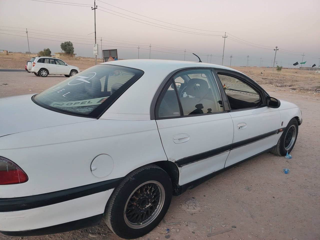 أوبل اوميگا بزون 1995
رقم سليمانية الدولي جديد لحد 2030
شرط تحويل وكالة وغرامات
محرك بطة 3000 VVT
ويل كب رياضي 
تايرات جدد
ادامة لمحلقات البنزين 
كهربائيات فول كلهن شغالة 
محرك و گير و صدر وكهربائيات مكفولة
تبريد نقص غاز بشرط 
مكان ديالى - خانقين 
للاتصال 
***********
سعر 43 بي مجال بسيط
