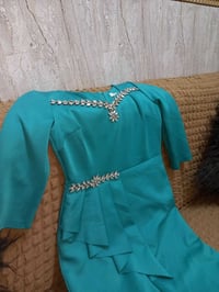 فستان • ملبوس ساعة