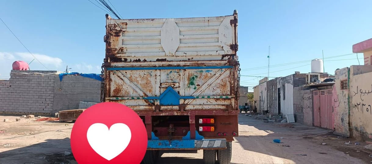 للبيع البي 83 سياره جاهزه الى العمل كير  160 ماكينه 28 محسن واللي يحب يستفسر على هذا الرقم ***********
