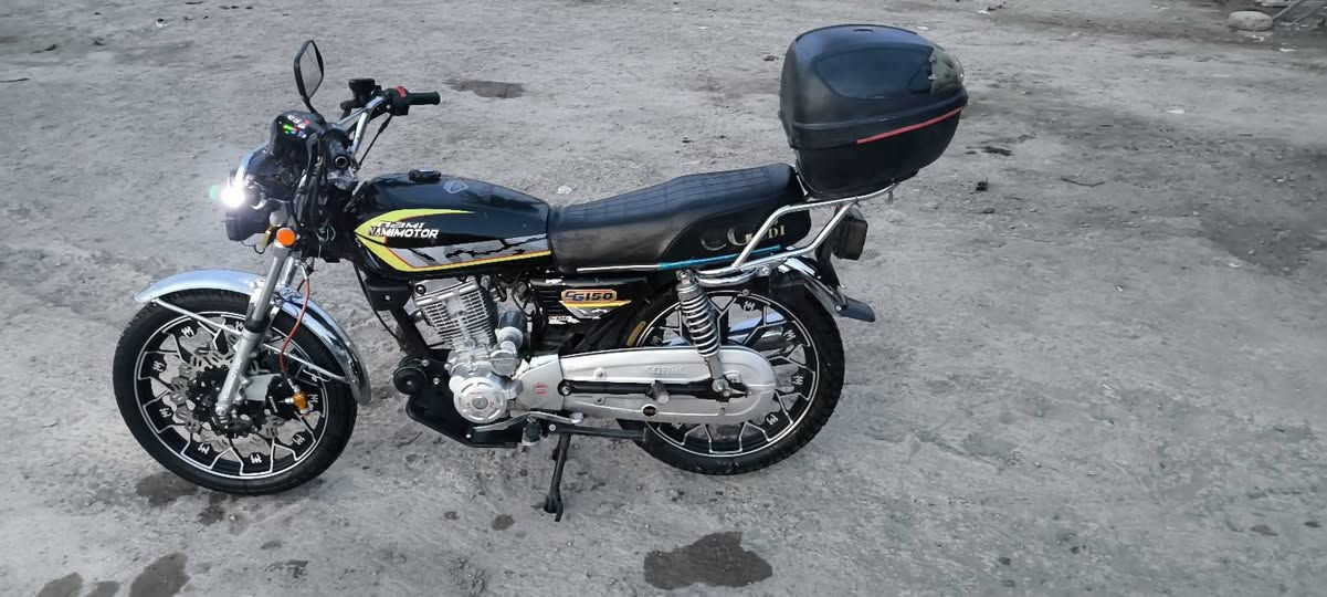 السلام عليكم  دراجه ايراني البيع مكينه 200Cموديل 24 بيه جكجكه بل مكينه ماعرف ماليش  سعر 650الف وبيها مجال واذا اكو مراوس حسب القناعه ***********
