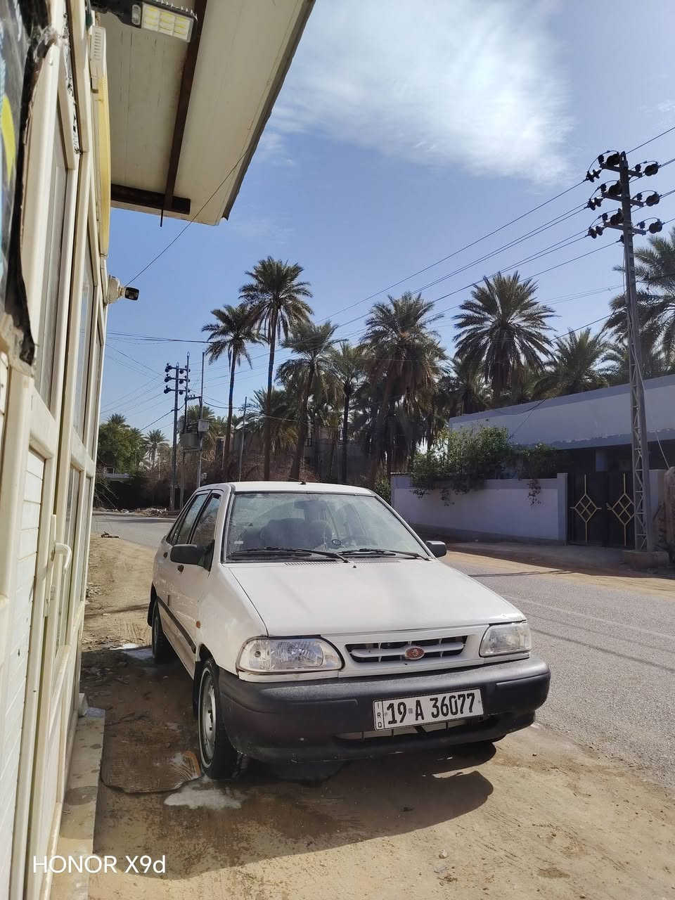 السلام عليكم للبيع سايبه 2014رقم كربلاء السياره مكفوله ماعدى بارد في الجاملغ جهة السايق السياره مال جناي ميحتاجله شي السعر 46وبيه مجال للشراي المكان كربلاء الحسينيه للتواصل على هذا الرقم***********
