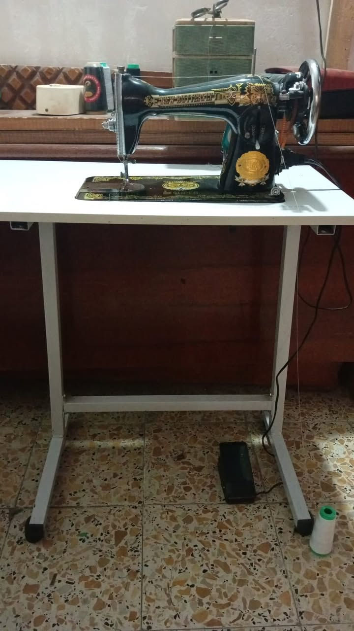 مكينه سوبر فراشه ماطور ودوسه وميز كامله ب ٩٠  للاستفسار ***********
بغداد
