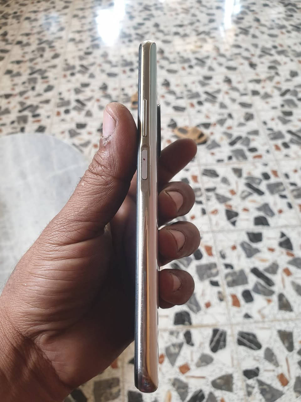 HUAWEI Y9a
ذاكره١٢٨
بطارية٥٠٠
جهاز مكفول مان اي تصليح
يدعم ستين فرام بدقه  عالية ٦٠
السعر٩٠
اما  مراوس
مكاني طواريج
بي فطور بال  بالزمة
***********
