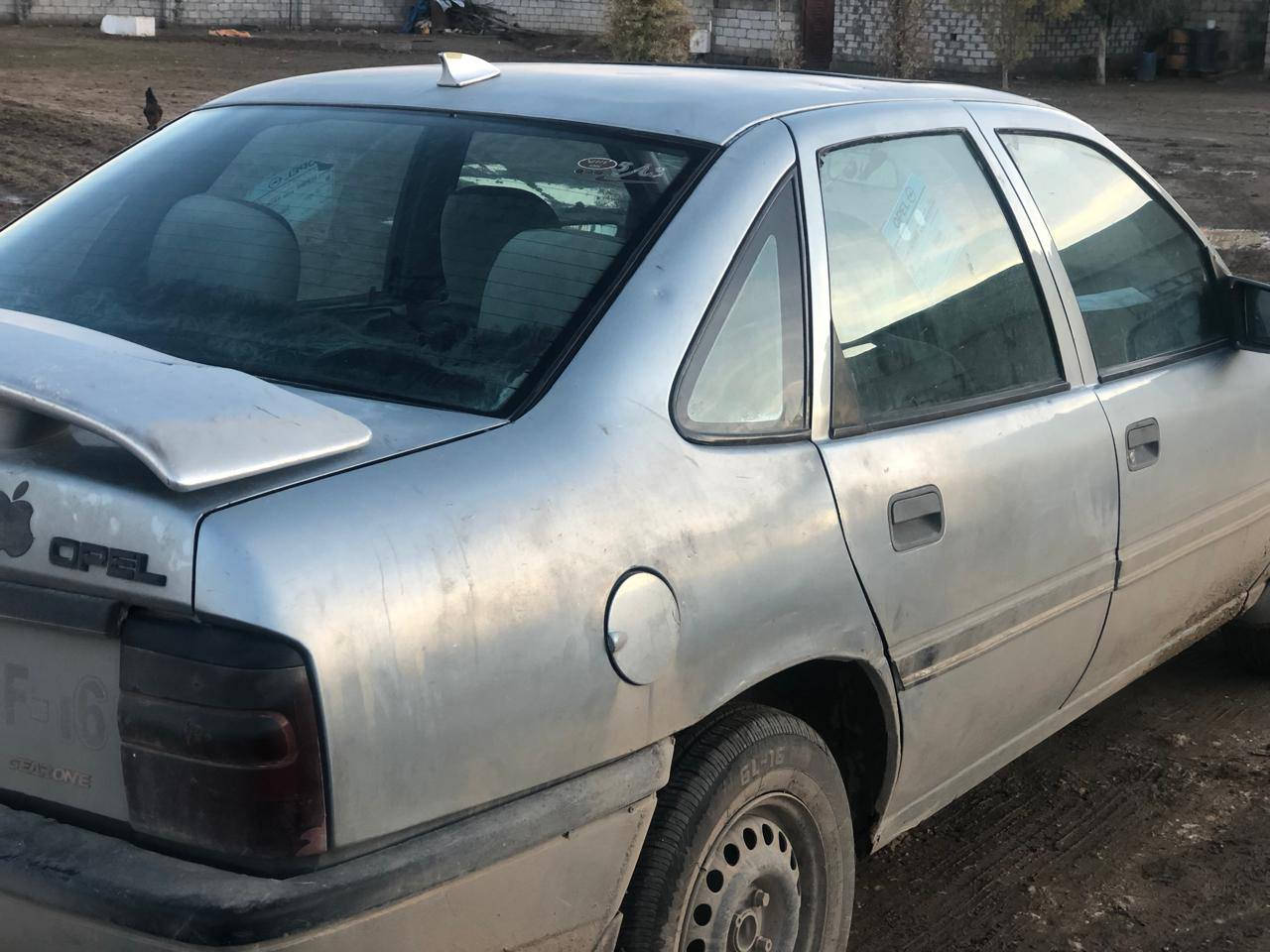 السلام عليكم للبيع فكترا حجم 20.
كير مكينه شرط كابون بانزين رقم نينوى دولي ل2030

مابيها صبغ بس الدواير مصلحه السعر 40وبيها مجال

***********
