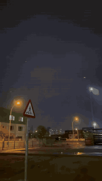 السلام عليكم.

لانسون قفاز مديل 2022 مخزن وطالع ب 2025 
دراجه ماشية 14 الف 
نضيفة كلش ومرتبة وخاف عليها ومعتني بيها دهن كلة لكمويلي دراجه مرتبة كلش سنوية بأسمي 
بيها ملاحضه بسيطه الدرع مالتها معوج وهاهية كفالة من تاير ل تاير.
راديها ب مليونين وبيها مجال 

للتواصل ***********
