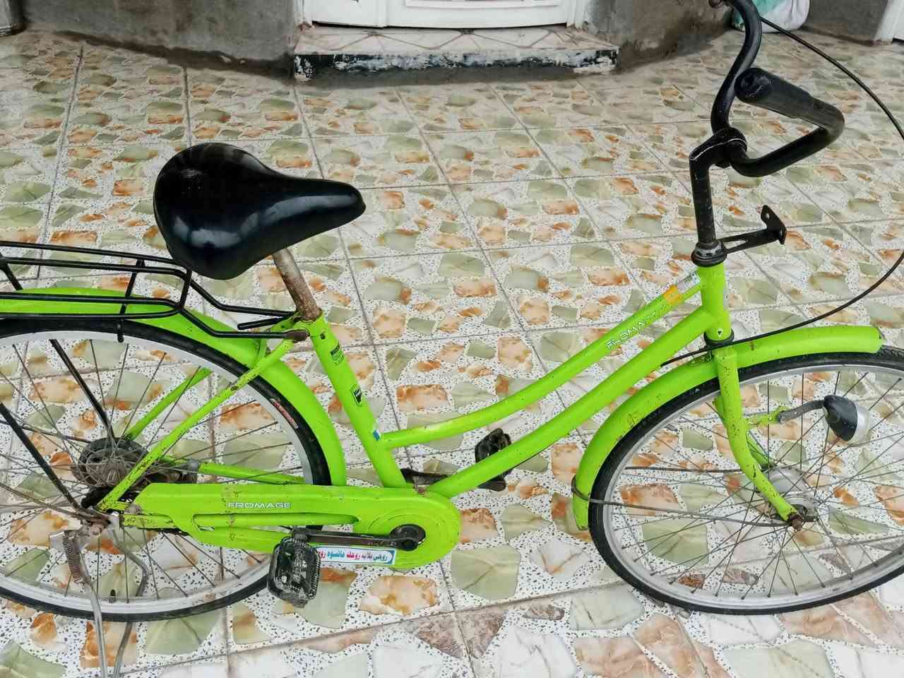 ***********
سلام عليكم بيسكل للبيع ياباني حجم 26 مال حاوية بيسكل كامل ما نقصة شي تيرات جدد جوابة جدد كشن جديد بريك جديد كلة شغال حساس شغال سعرة 60 مكان حلة نيل مقابل كوين بارك اتصل
