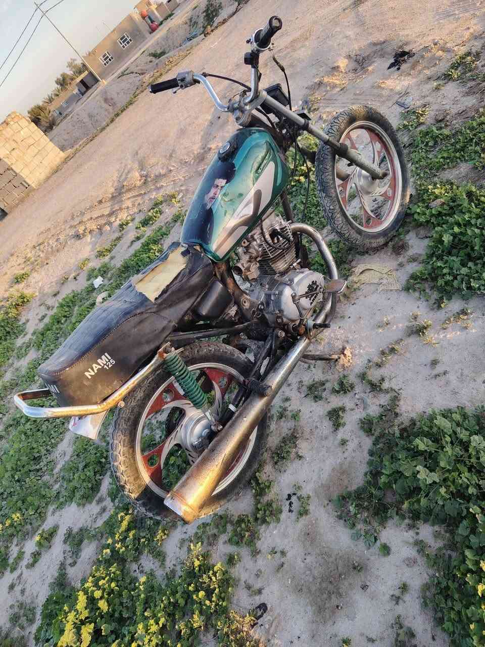 السلام عليكم دراجه للبيع موديل ٢٠١٦ ابييع كلك بس انطي الأوراق وياها لأن بيهن  ماي السعر 150 وبها مجال مكان نجف خان النص ***********
