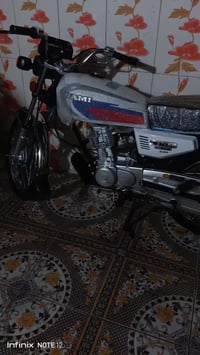 دراجه للبيع ادوات سعر الاربعه ايام المعمره السعر خاص.07764452367