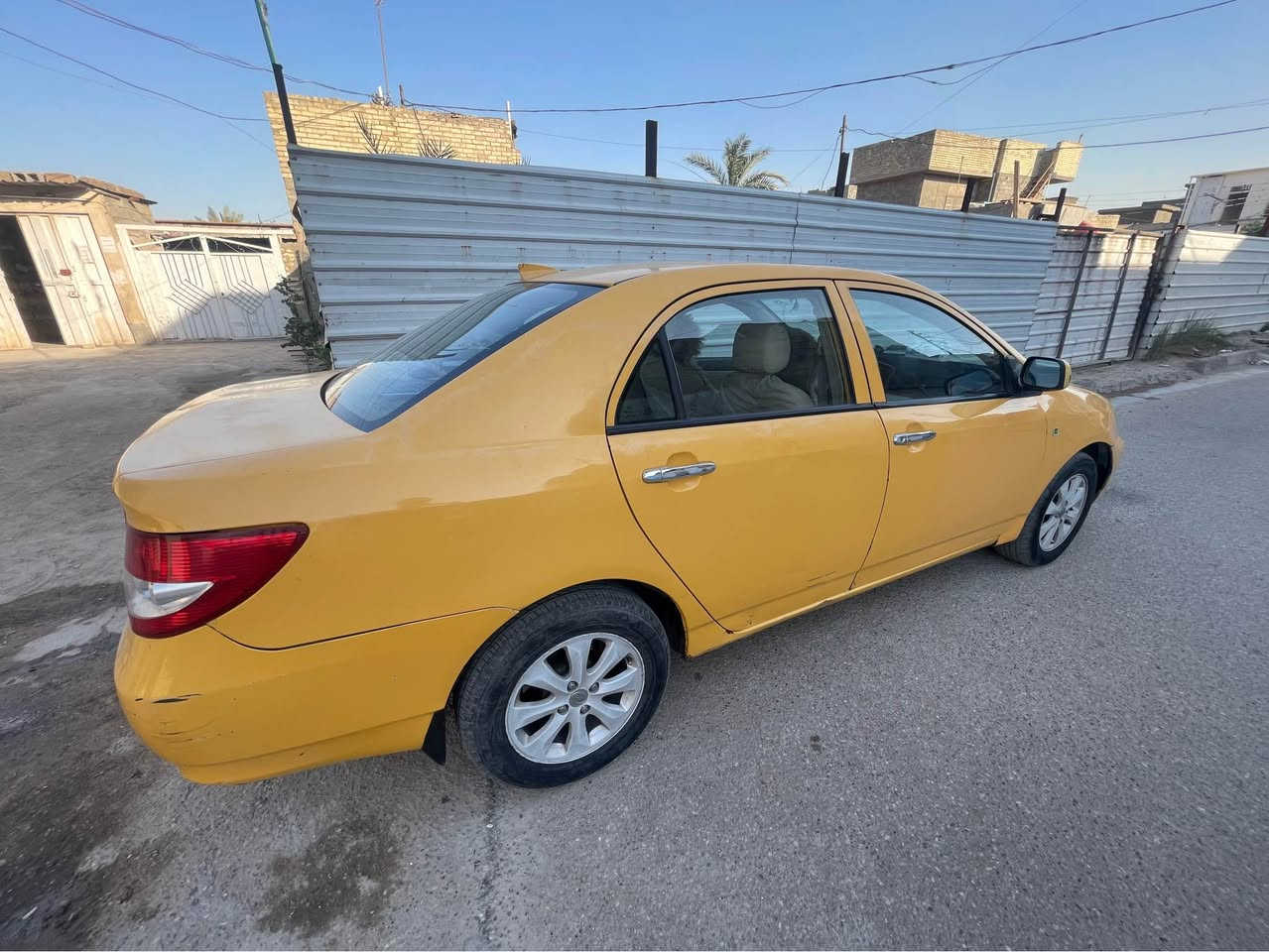 السلام عليكم للبيع بي واي دي اف 3 اوتو موديل 2012

مكينة بيها تبخير كيرخير من الله تبريد ثلاجه حساسات تنته شغالة كهربائية كلها شغاله ما بيها اي نقص بدون حادث بس طخات خفيفه اني مسويهن بيدي مكينه تنقص بس خير من الله نشطة حيل وين ما يعجبك اطلع بيها سنوية لغاية 26 شهر 12

هيئة وغرامات علية

السعر 50 وبيها مجال قليل بغداد, العراق


**إذا كنت صاحب هذا الإعلان وتريد حذفه لأي سبب، رجاءا أرسل رسالة إلى الدعم الفني**