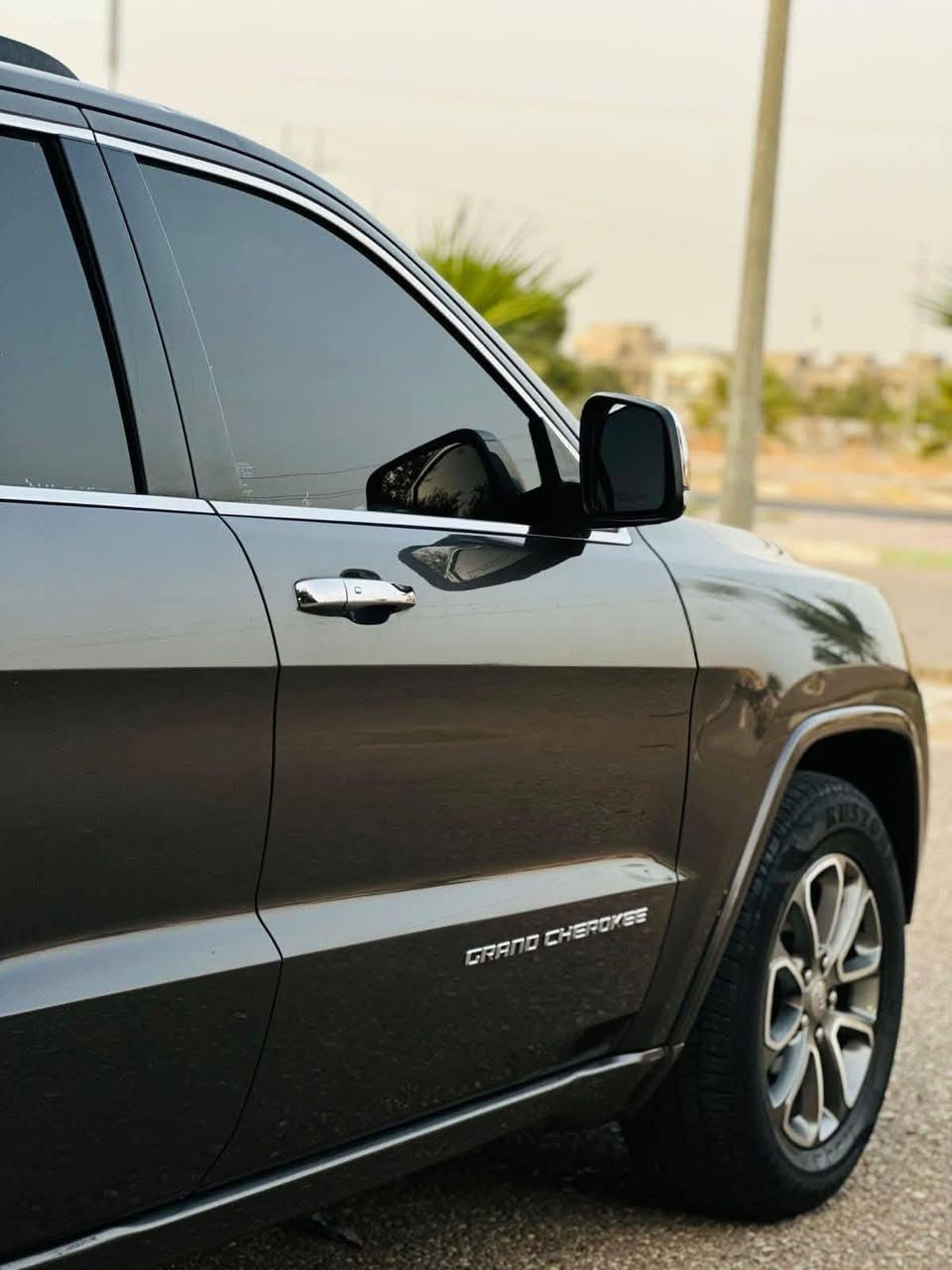 أمريكي 🇺🇸
بدون حادث كلين

الموديل: 2014
المحرك: 3.6L V6

تخم تاير جديد
صدر خلفي أمامي جديد

السيارة جاهزة، ما تحتاج عليه ربّع نظافة 100%

المواصفات: 🔥🔥

قيادة ذاتية عند المنعطفات.

رادار أمامي مع مانع تصادم.

تحذير الخروج عن المسار.

تحذير النقطة العمياء ⚠️.

نظام تحذير عند التقاطعات.

نظام تحذير عند تجاوز السرعة المحددة.

شاحن موبايل وايرلس.

المرايا الجانبية قابلة للطي كهربائياً.

سقف بانوراما.

شاشة كبيرة.

نظام الخرائط (GPS).

كاميرا داخلية.

كاميرا للمرآة الداخلية.

المصابيح الأمامية زينون.

تشغيل عن بعد.

الصندوق الخلفي كهربائي.

ذاكرة لحفظ وضعيات الجلوس للسائق.

ذاكرة لحفظ وضعيات الجلوس للراكب.

المقعد الأمامي كهربائي.

المقاعد الأمامية تبريد وتدفئة.

المقاعد الخلفية تبريد وتدفئة.

حساسات أمامية.

حساسات خلفية.

مانع تصادم خلفي.

بلوتوث هاتف.

محدد سرعة.

نظام التشغيل والإطفاء الأوتوماتيكي (Auto Start System).

نظام بريك أوتوماتيكي (Auto Brake System).

السيارة أحلى من الصور.

السيارة قرار 102
معامله كاملة باقية فقط ع الكمرة
يعني تدفع كمركها وتسجل مباشر
مكان السيارة الموصل
تفاصيل أكثر الاستفسار على الرقم
واتس اب ***********
